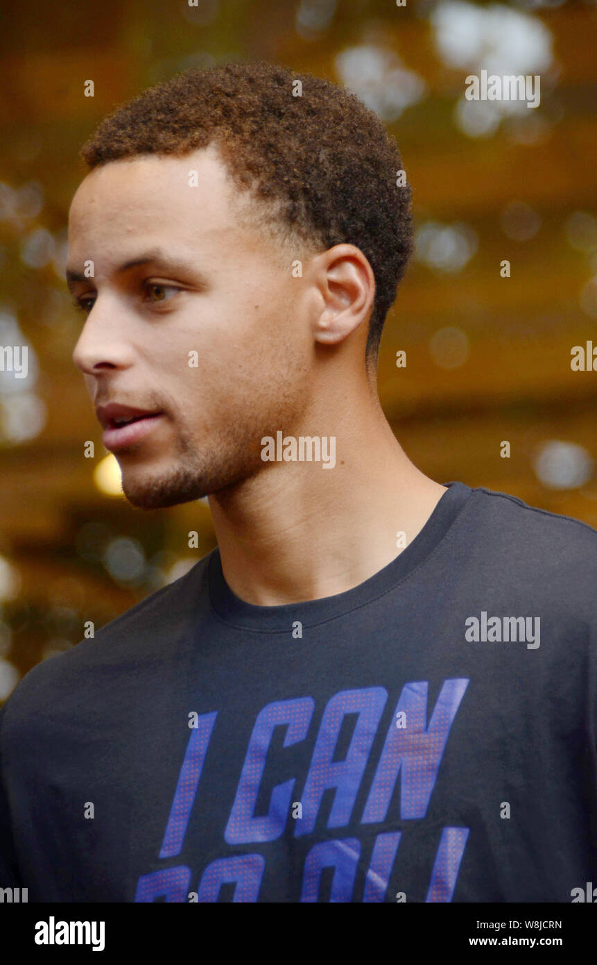 under armour curry men 2015