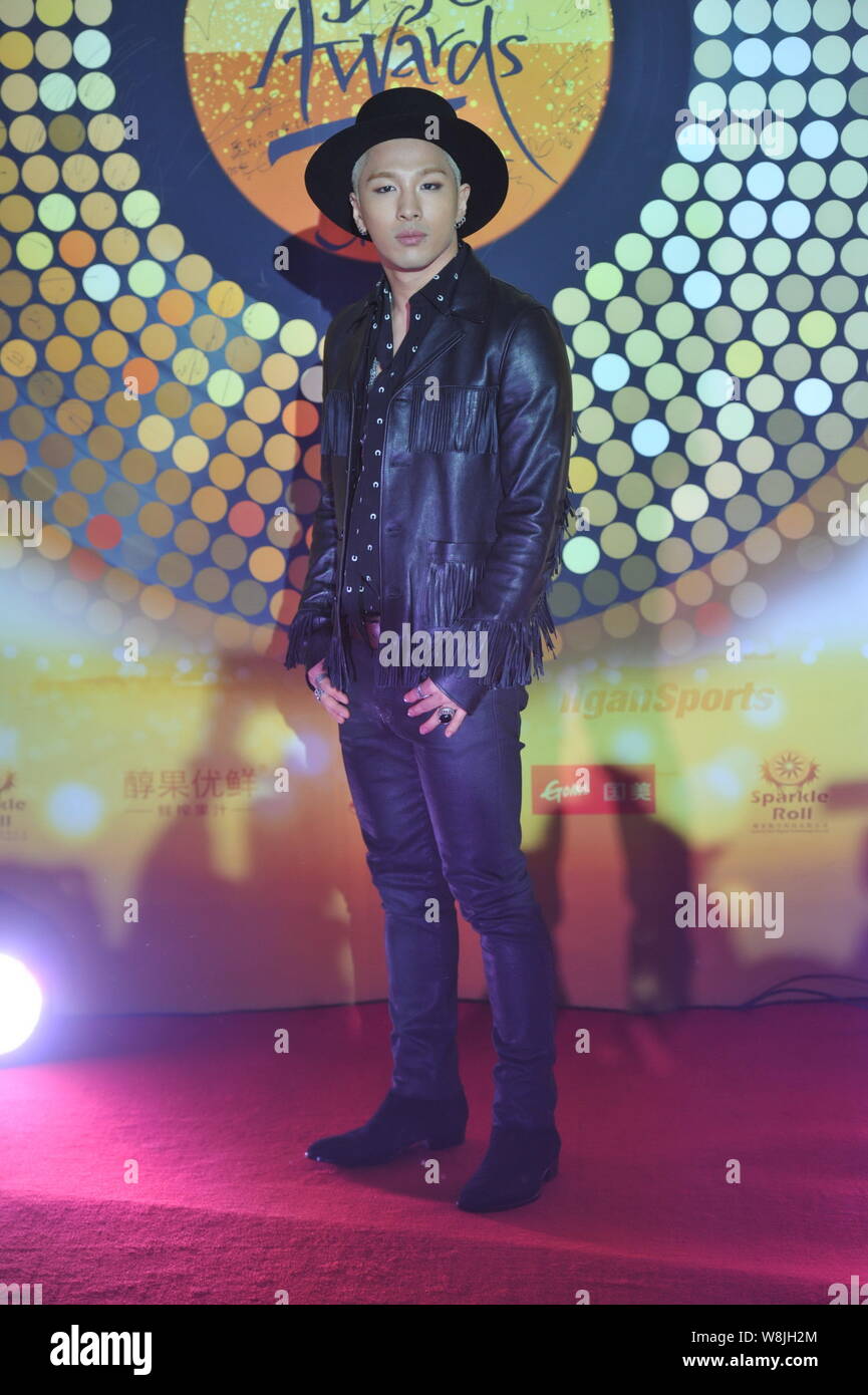 Dong Young Bae Better Known By His Stage Name Taeyang Or Sol Of South Korean Boy Group Big Bang Bigbang Poses On The Red Carpet As He Arrives For Stock Photo Alamy Dong Young Bae Better Known By His Stage Name Taeyang Or Sol Of South Korean Boy Group Big Bang Bigbang Poses On The Red Carpet As He Arrives For Stock Photo Alamy