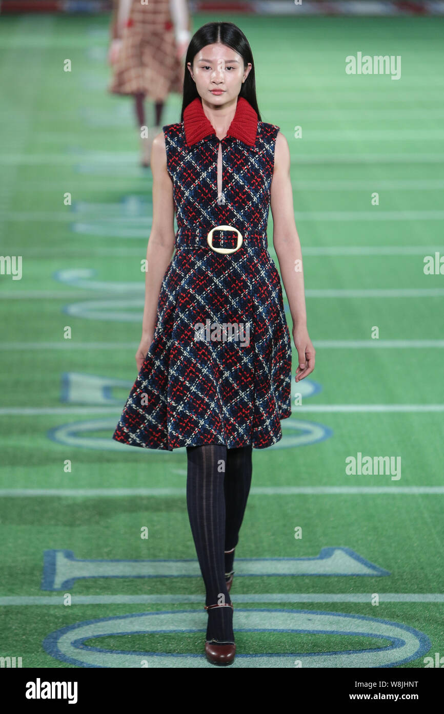 Tommy hilfiger hi-res stock photography and images - Page 9 - Alamy