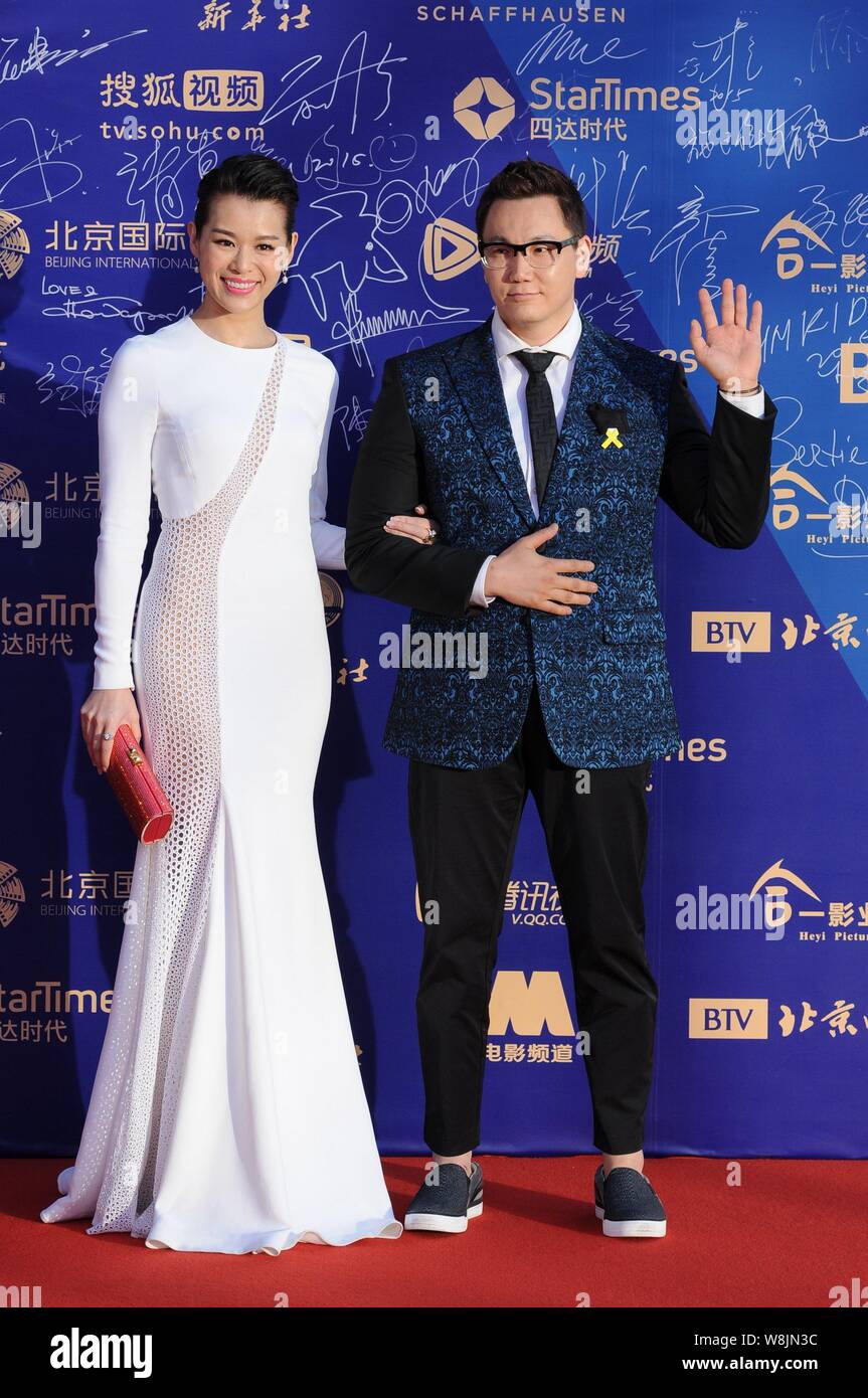 Hong Kong actress Myolie Wu, left, and South Korean singer Jeong Soon ...