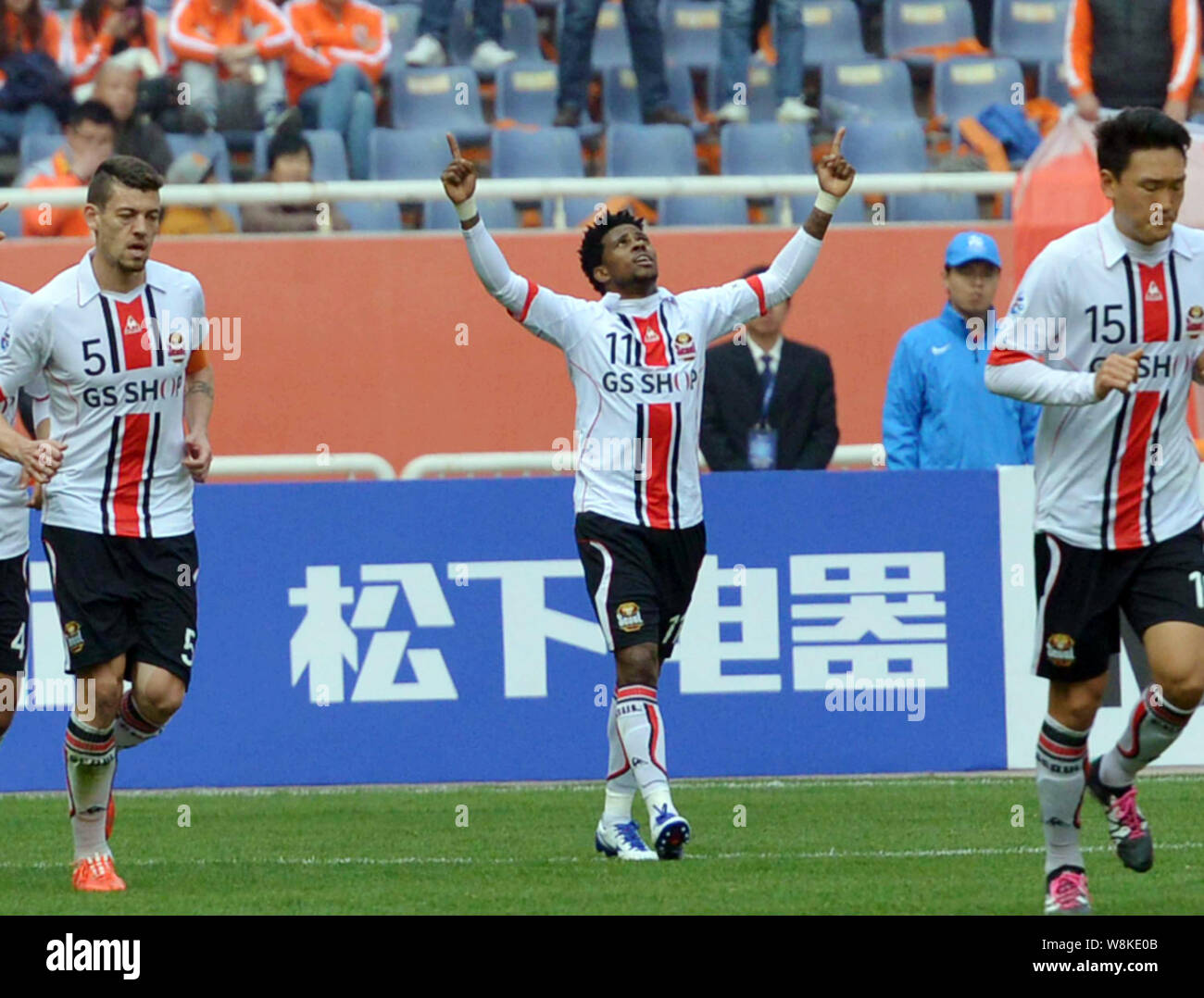 Carlos Adriano Of South Korea S Fc Seoul Center Reacts After Scoring A Goal Against China S Shandong Luneng During Their Group F Match Of The Afc Ch Stock Photo Alamy