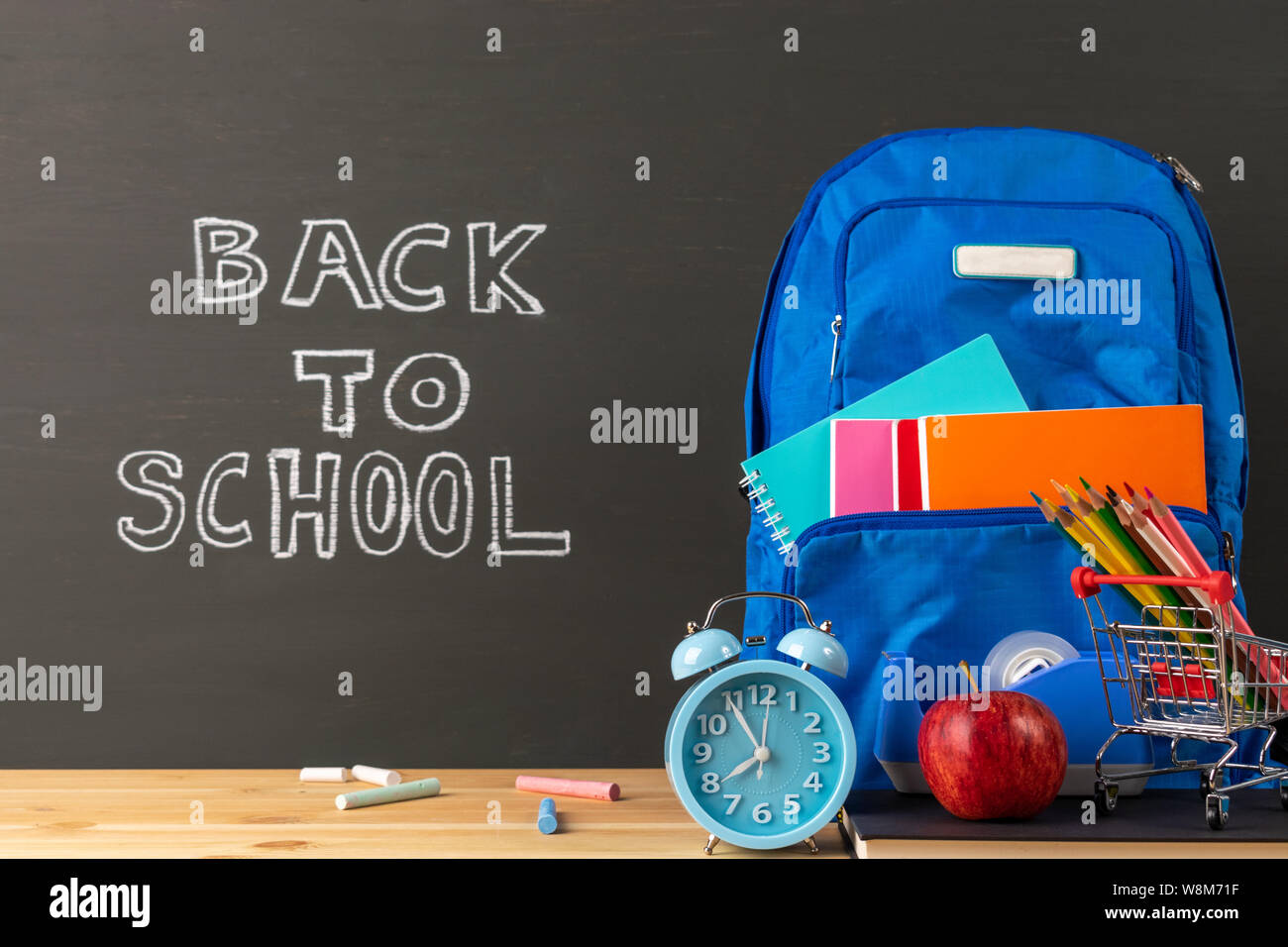 Back to School. Back to School (в школу). Back to School открытка. Back to School заставка