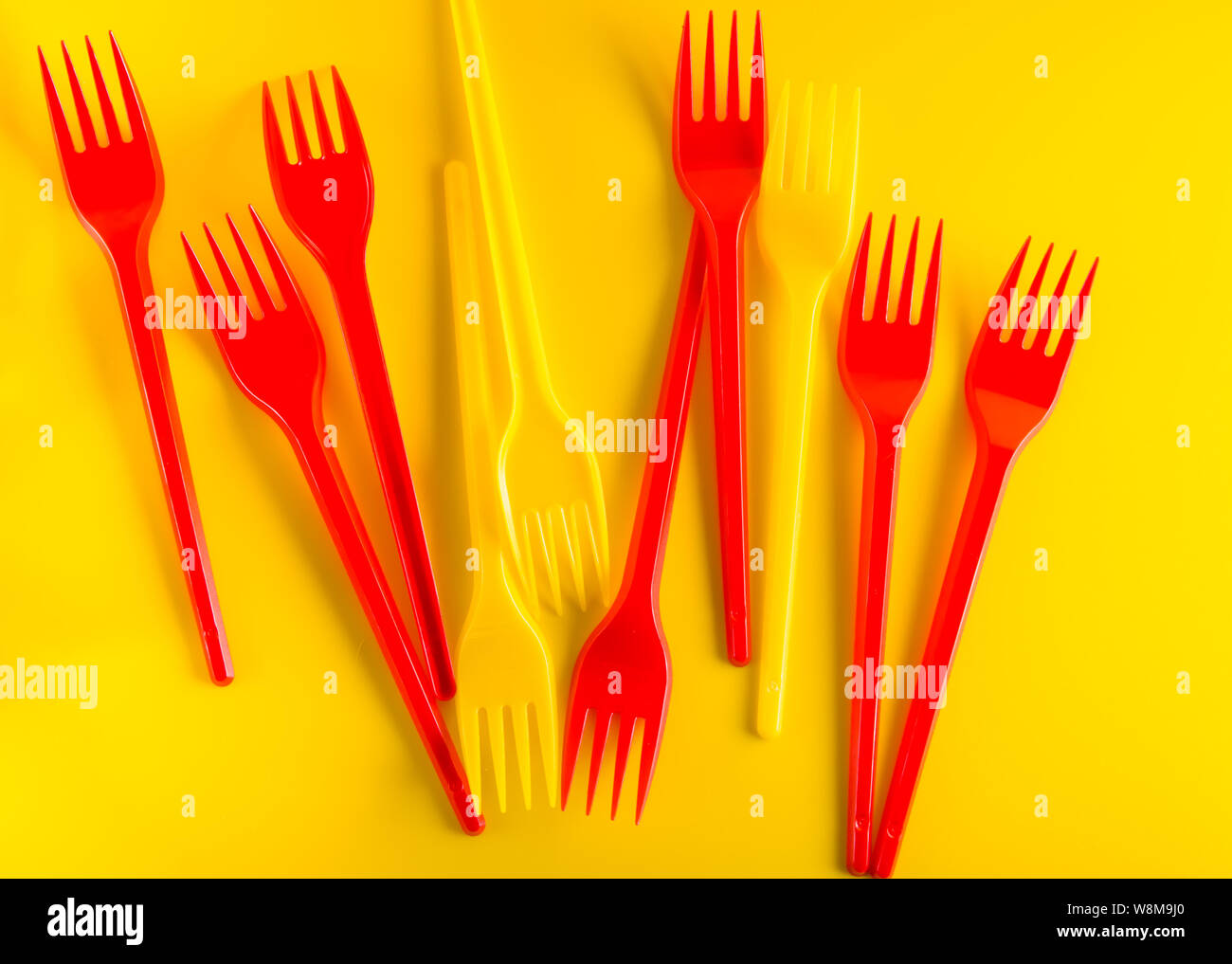 Plastic utensils hi-res stock photography and images - Alamy