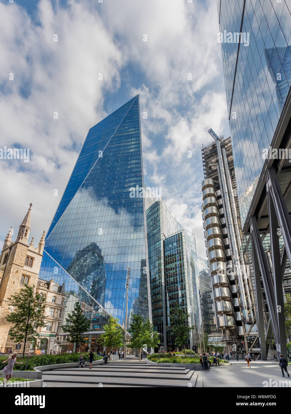 The Scalpel Skyscraper, 52 - 54 Lime Street, City of London, London EC3. Also known as The Cheesegrater. Designed by Kohn Pedersen Fox Stock Photo