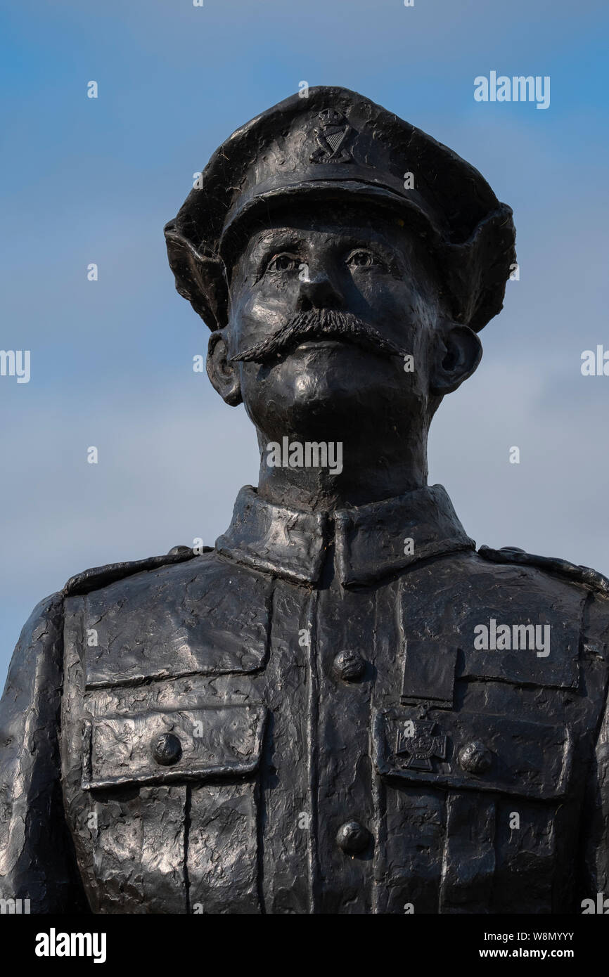 Statue robert quigg hi-res stock photography and images - Alamy