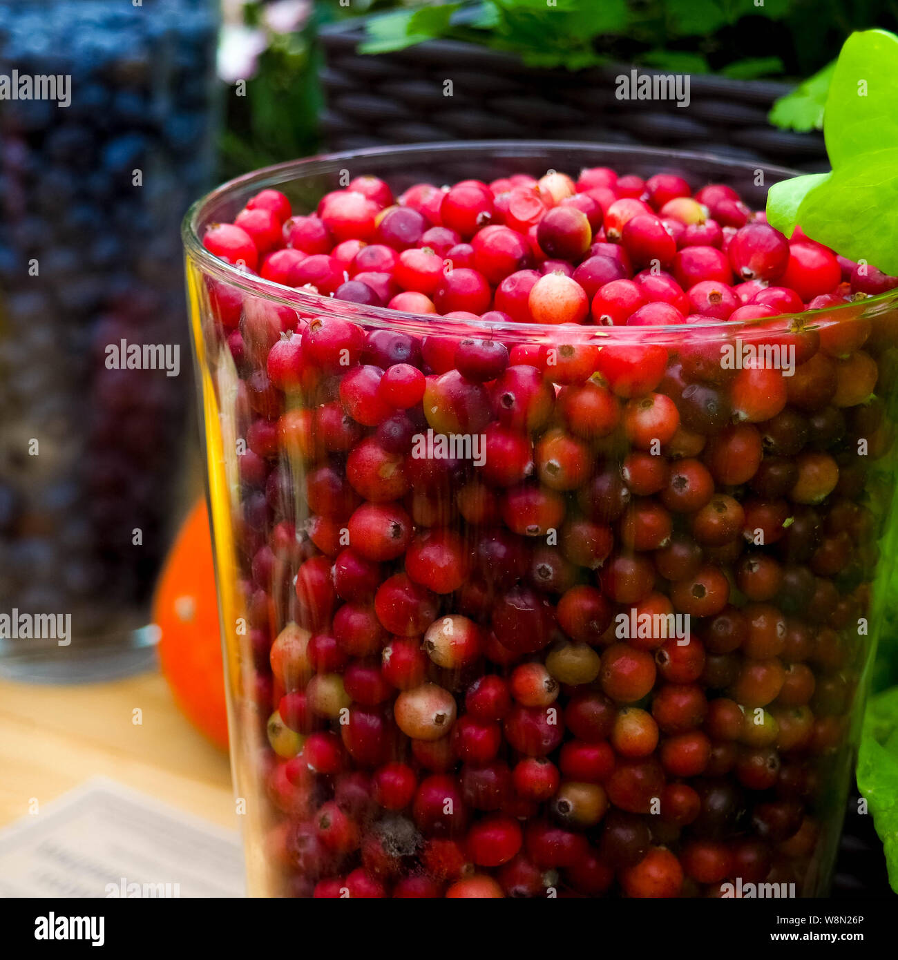 fresh and delicious cranberries fruits and vegetables Stock Photo Alamy