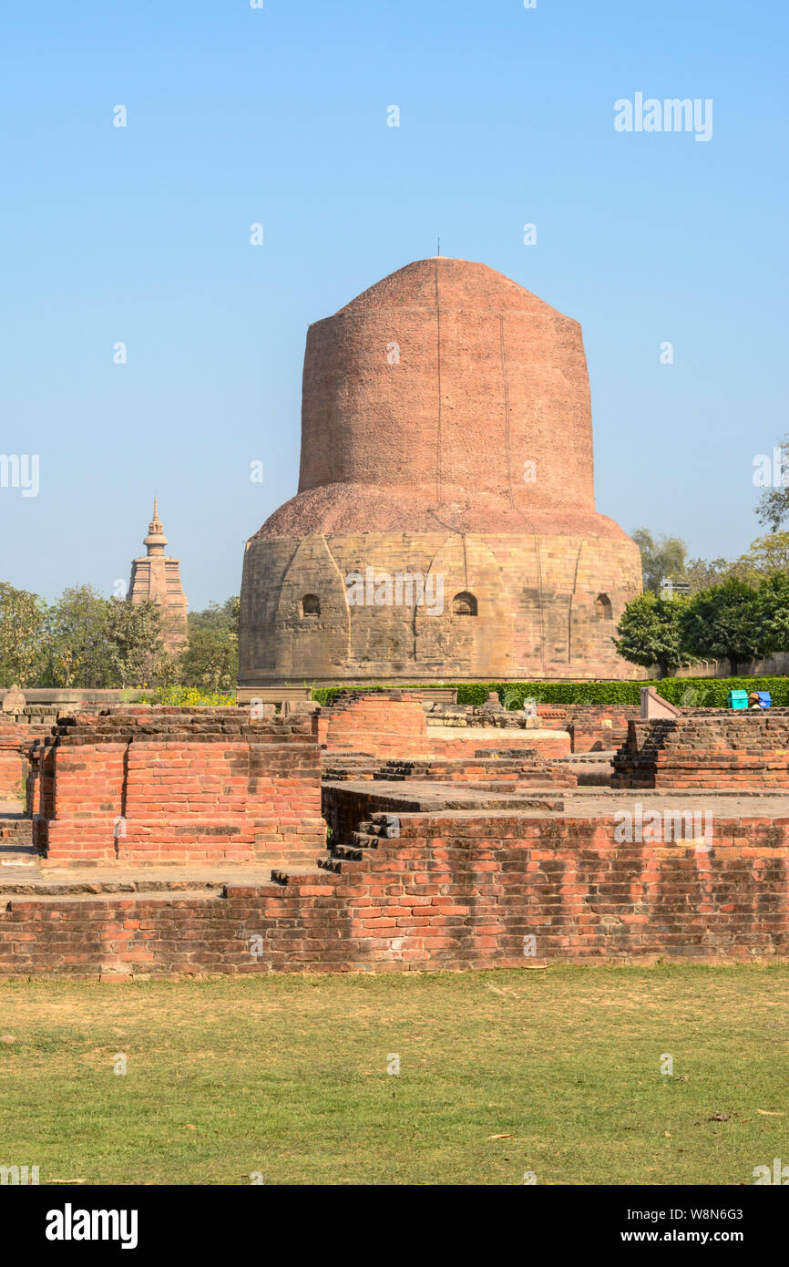 Dhamek Stupa, Sarnath, near Varanasi, Uttar Pradesh, India, Asia, South Asia Stock Photo
