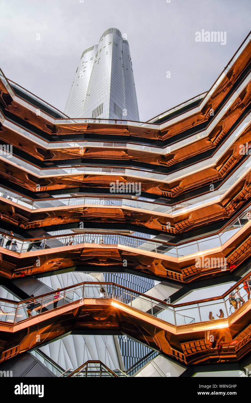 The Vessel structure), the construction in center of