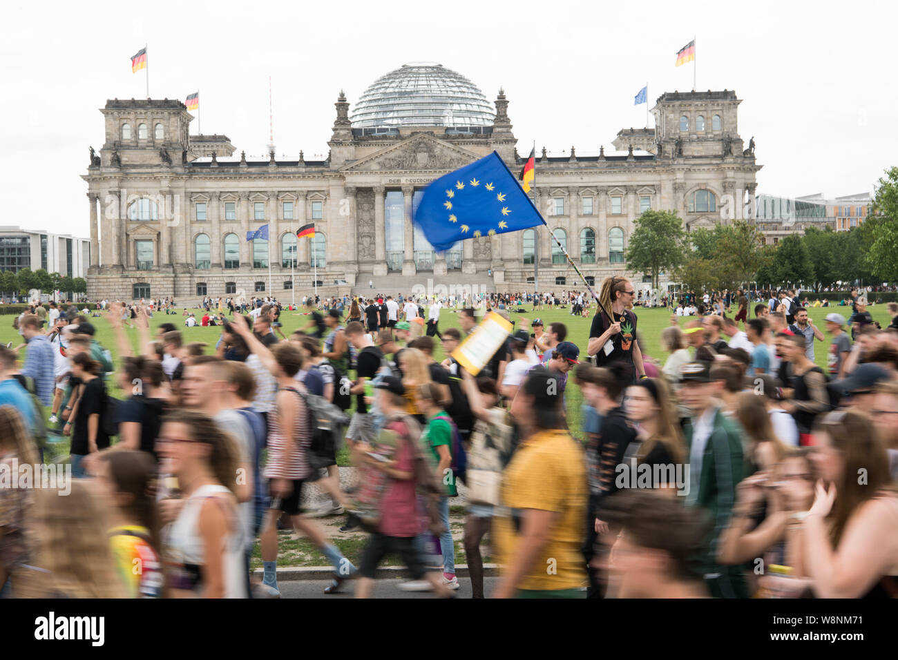 флаги всей европы. будапешт 56 фотографии на столбах. европейский городок. европа подобные. европа на карте мира.
