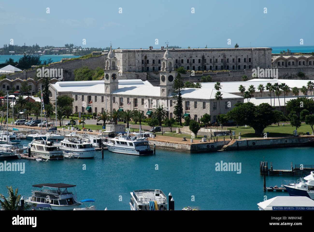 Clock tower mall hires stock photography and images Alamy