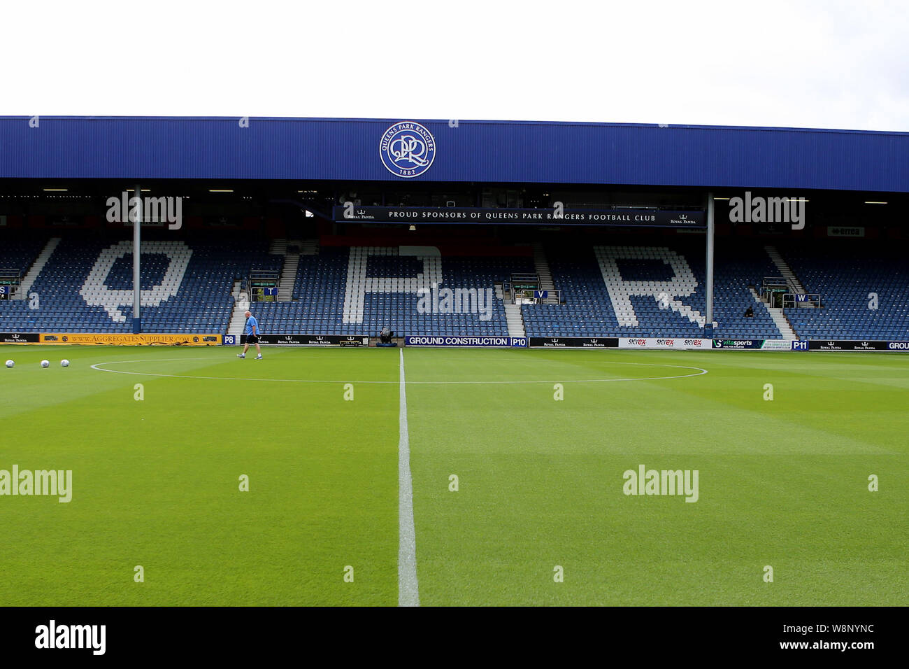 London, UK. 10th Aug, 2019. General view of inside the Kiyan Prince Foundation Stadium during EFL Skybet Championship match, Queens Park Rangers v Huddersfield Town at The Kiyan Prince Foundation Stadium, Loftus Road in London on Saturday 10th August 2019. this image may only be used for Editorial purposes. Editorial use only, license required for commercial use. No use in betting, games or a single club/league/player publications. pic by Tom Smeeth/Andrew Orchard sports photography/Alamy Live news Credit: Andrew Orchard sports photography/Alamy Live News Stock Photo