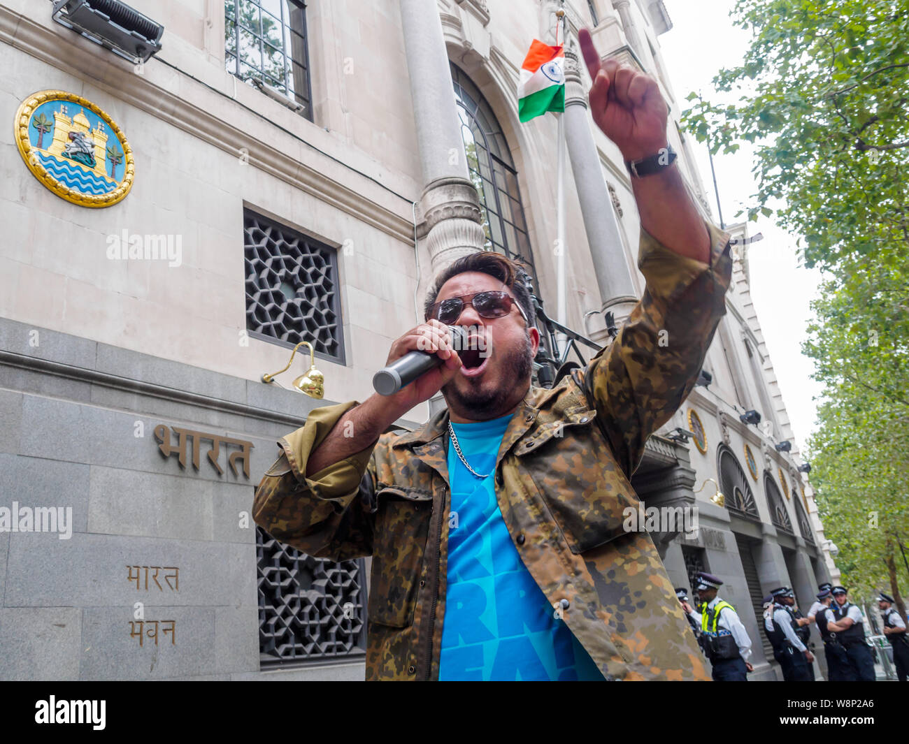 London, UK. 10th August 2019. A man speaks at the Kashmiri protest outside India House after India's President Modi revoked Article 370 of the Indian Constitution which guaranteed significant autonomy to the Muslim-majority state of Kashmir after the Independence partition of India and Pakistan. Kashmiris have been calling for independence, with armed revolt since 1989 suppressed by torture, deliberate blinding and killings by a huge Indian occupying force. They call Modi a Hindu fascist who has united the country against India. Later they protested in Trafalgar Square. Peter Marshall/Alamy L Stock Photo