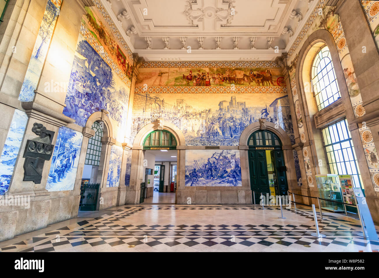 Famous Azulejo panel with scenes of the History of Portugal in the Sao  Bento Railway Station in Porto, Portugal Stock Photo - Alamy