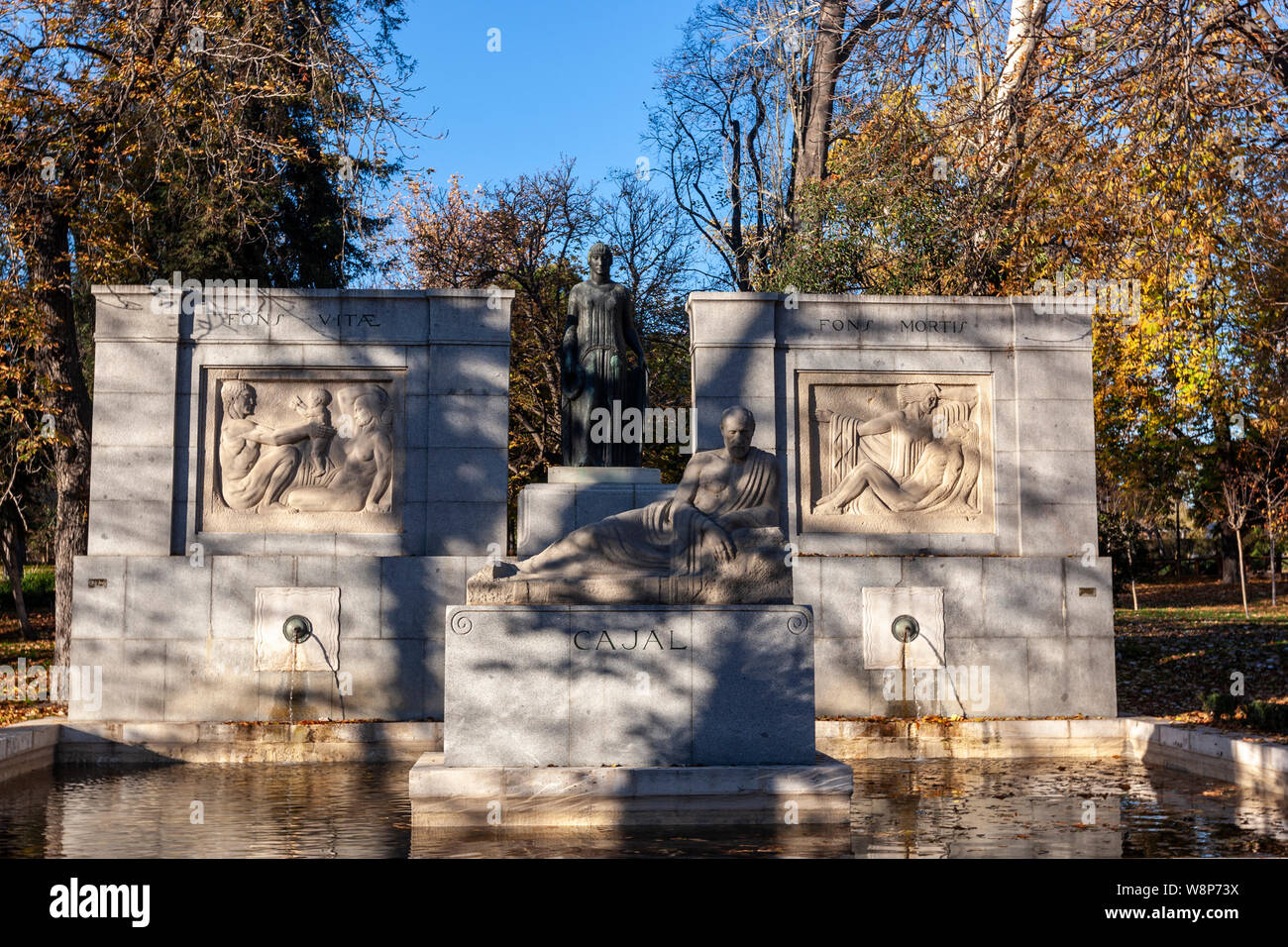 Monument to Santiago Ramón y Cajal by Victorio Macho, Parque del Buen Retiro, Madrid, Spain Stock Photo