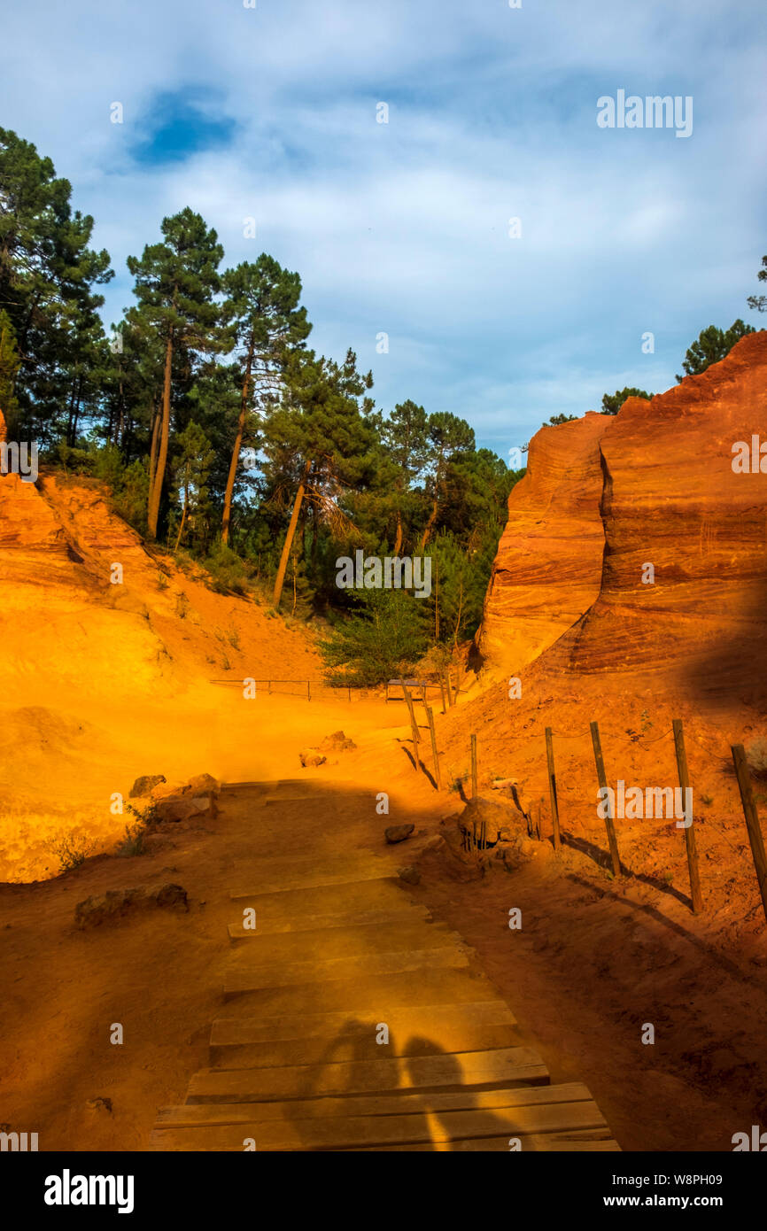 Ocher pigments quarry. Colorado provençal. Roussillon, Provence. Stock Photo