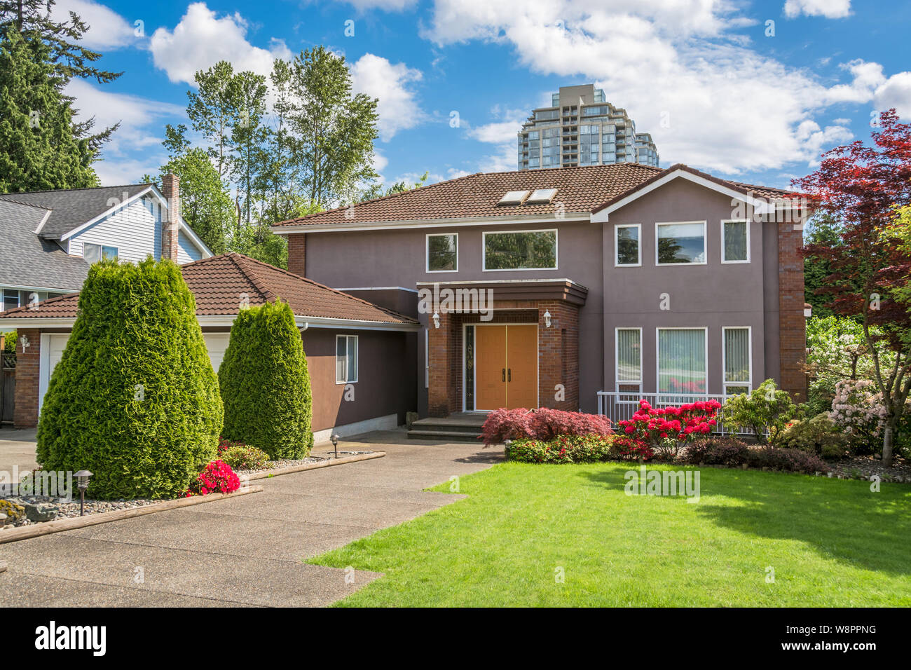 Residence single dwelling hi-res stock photography and images - Alamy