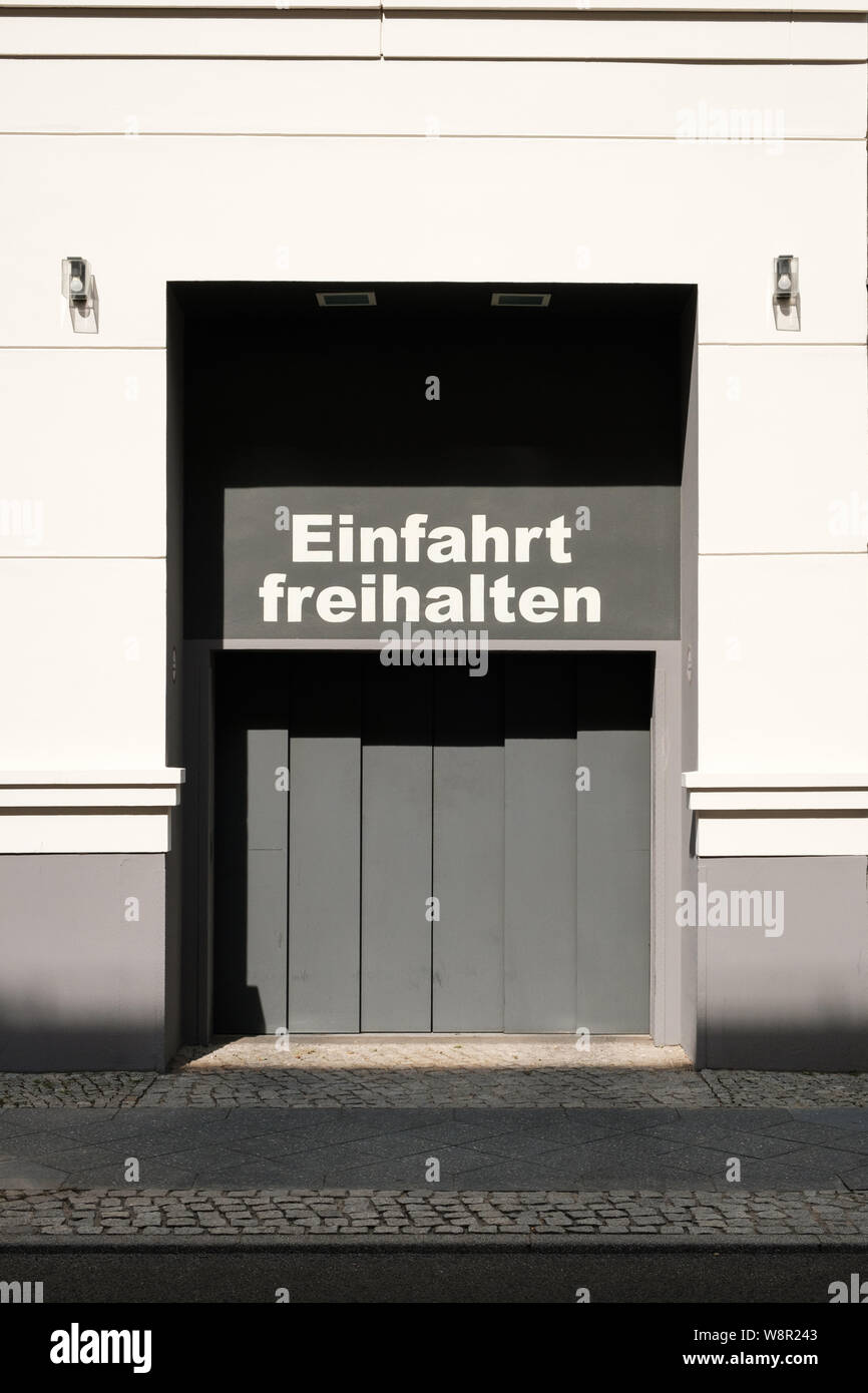 Einfahrt freihalten (german for: keep entry clear) Stock Photo
