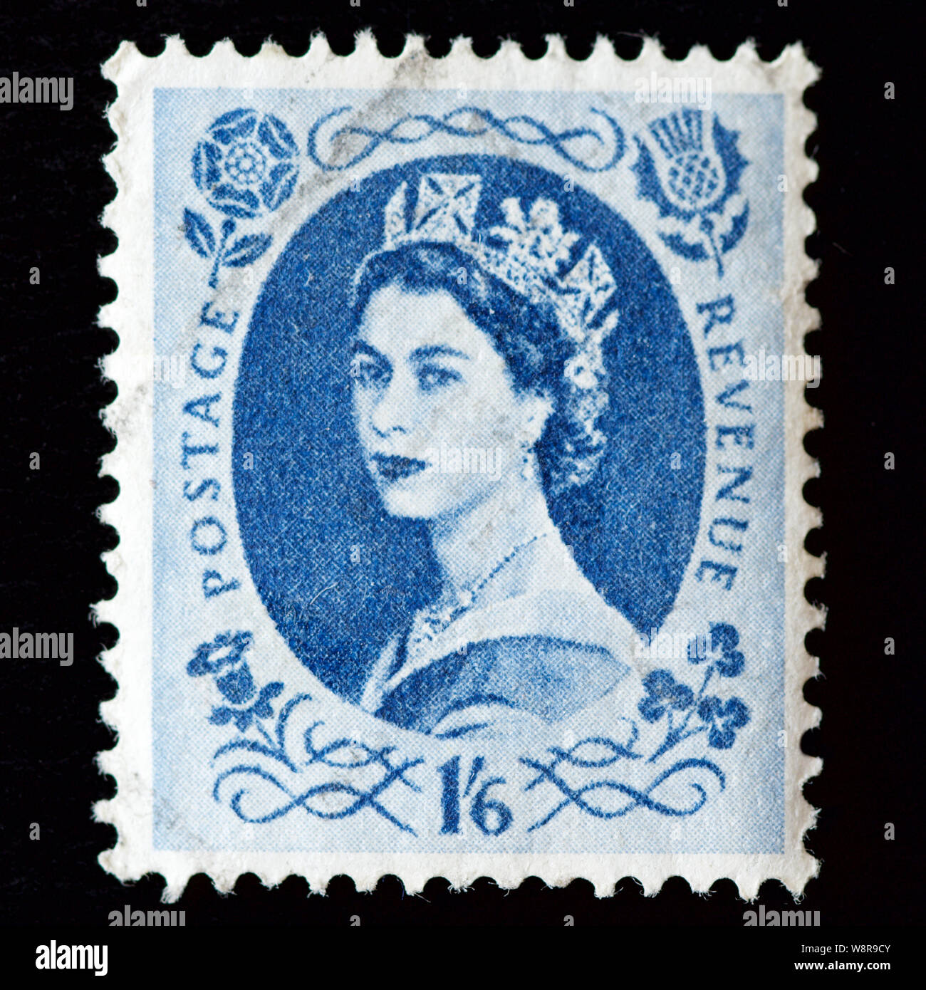 Stamp queen elizabeth ii hi res stock photography and images Alamy