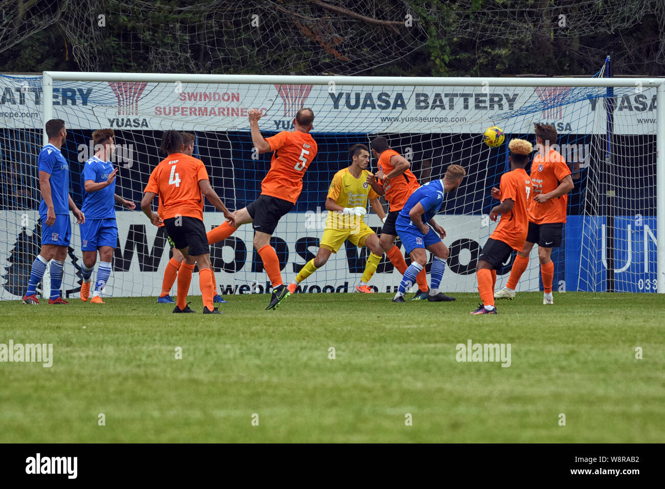 Supermarine FC versus Walton Casuals Fc Supermarine win 3-2 goal scored in injury time Stock Photo