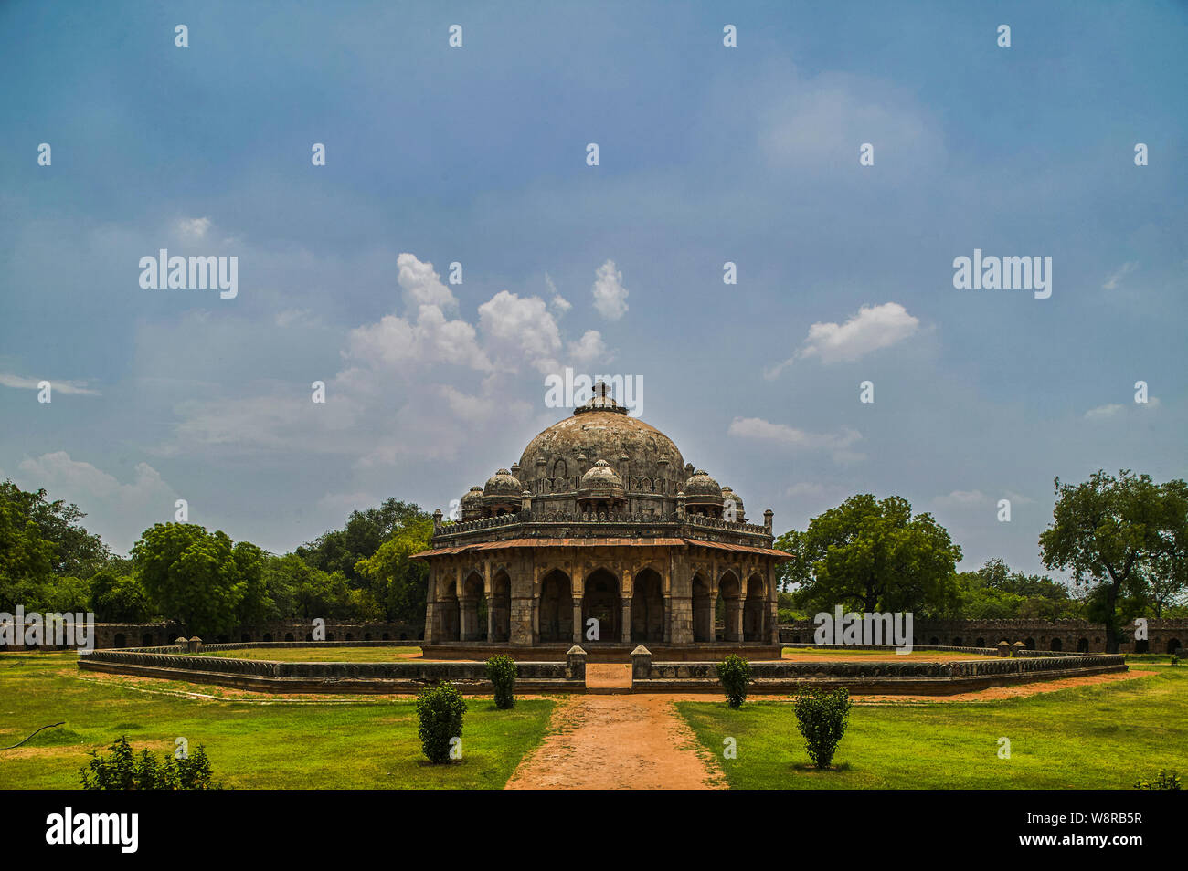 Inside humayun tomb hi-res stock photography and images - Alamy