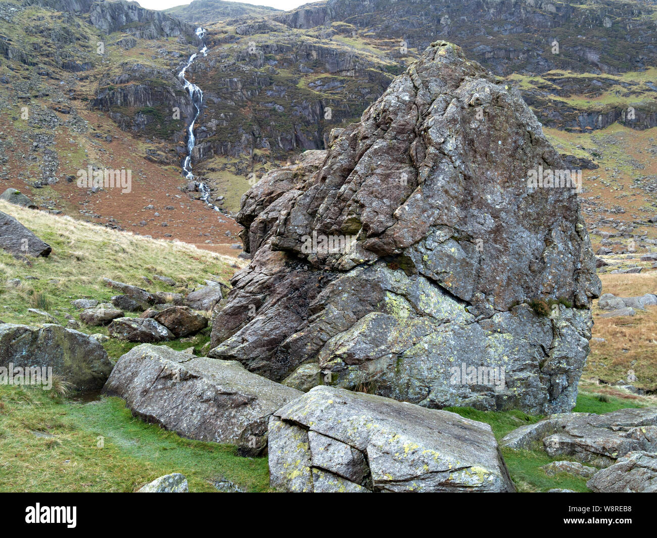 The huge Pudding Stone boulder with Low Water beck beyond, Boulder