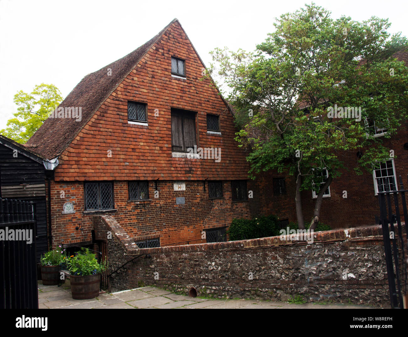 City flour mill hi-res stock photography and images - Alamy