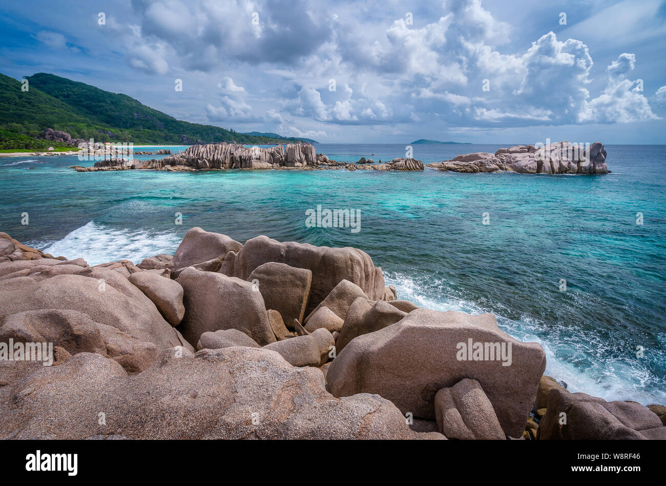 Seychelles picturesque coastline with granite rocks. Beauty in nature Stock Photo