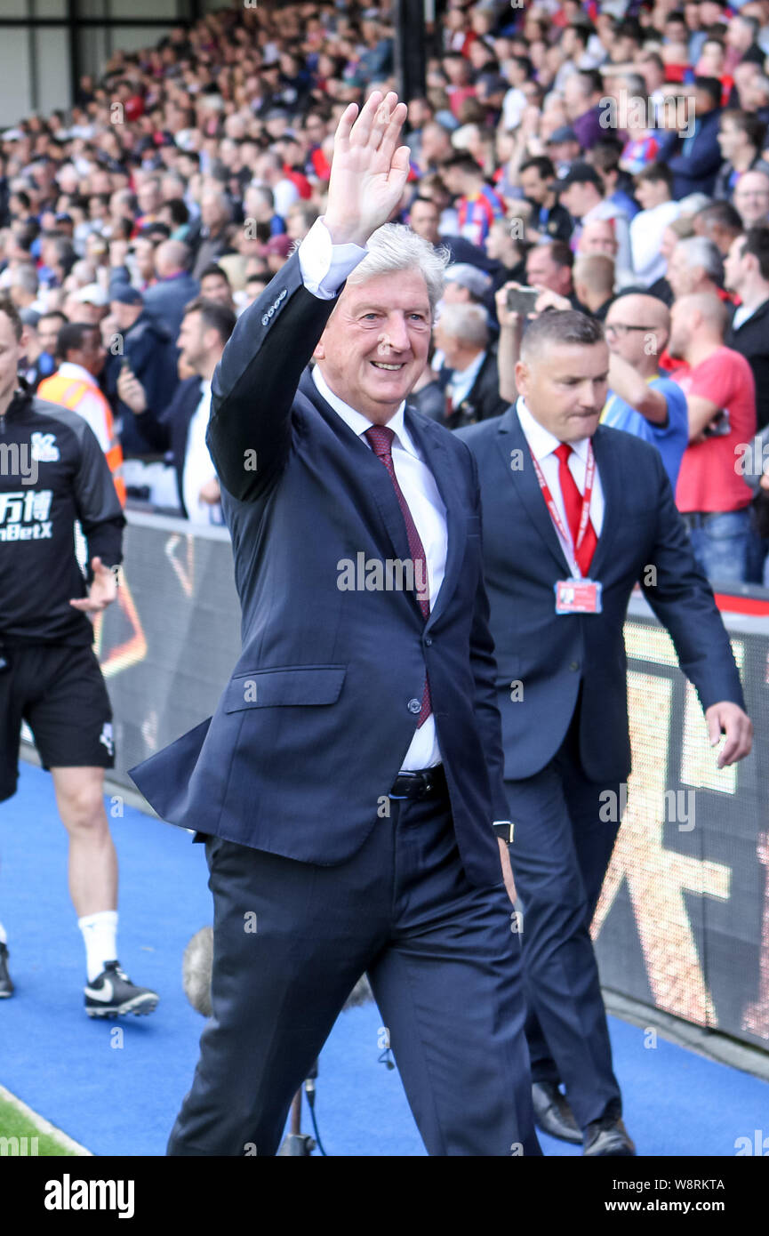 London, UK. 10th Aug, 2019. Crystal Palace Manager Roy Hodgson greets the supporters during the Premier League match between Crystal Palace and Everton at Selhurst Park, London, England on 10 August 2019. Photo by Ken Sparks. Editorial use only, license required for commercial use. No use in betting, games or a single club/league/player publications. Credit: UK Sports Pics Ltd/Alamy Live News Stock Photo