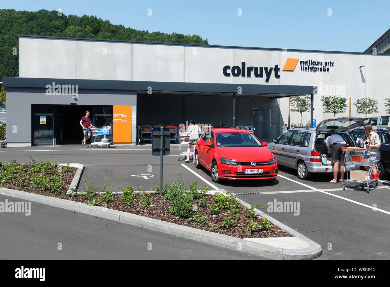 Parking in front of a Belgian Colruyt supermarket Stock Photo - Alamy