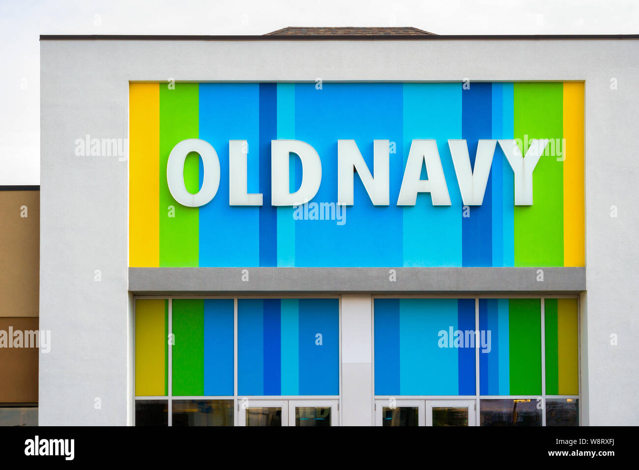 MINNEAPOLIS, MN/USA - MARCH 19, 2017: Old Navy store exterior and logo Old Navy is a clothing and accessories retailer owned by American multinational Stock Photo