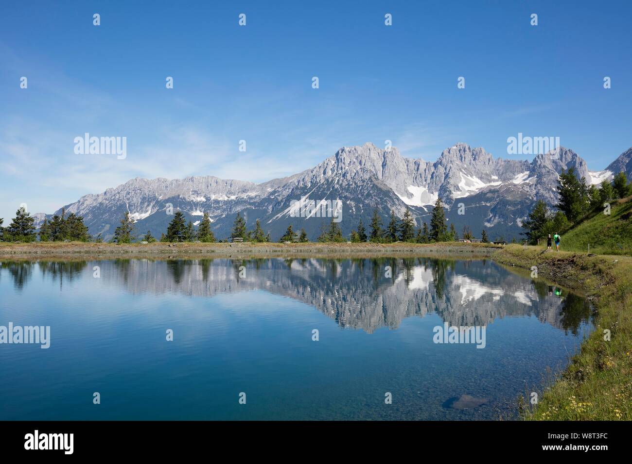 Mountain lake at Astberg, Astbergsee, water reflection, Going, Wilder Kaiser, Kaisergebirge, Kitzbuheler Alps, Tyrol, Austria Stock Photo