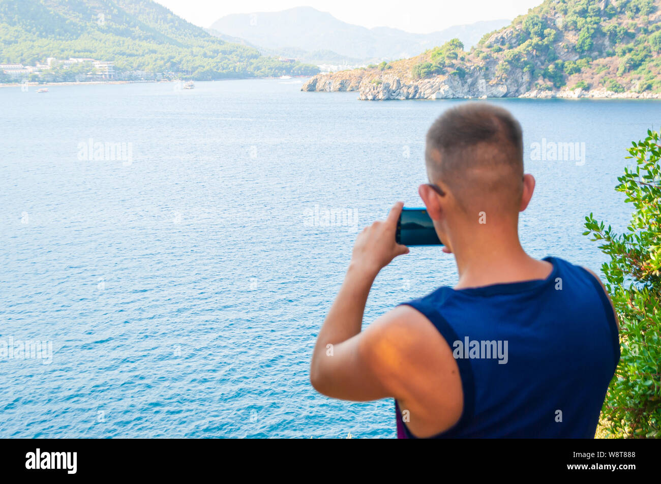 Back view of tourist taking cruise hi-res stock photography and images ...