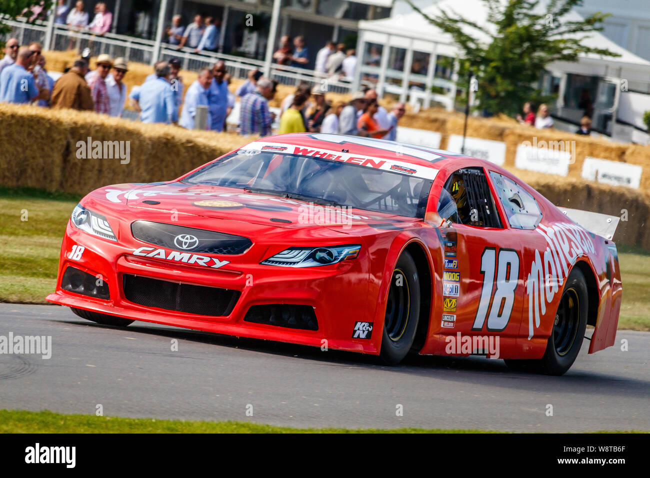 Toyota Camry NASCAR 2019