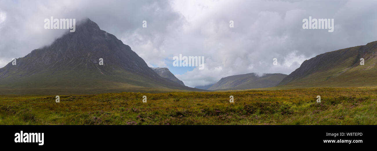 Panoramic view of Mountains of Glen coe and Glen etive including Buachaille Etive Mòr Stock Photo