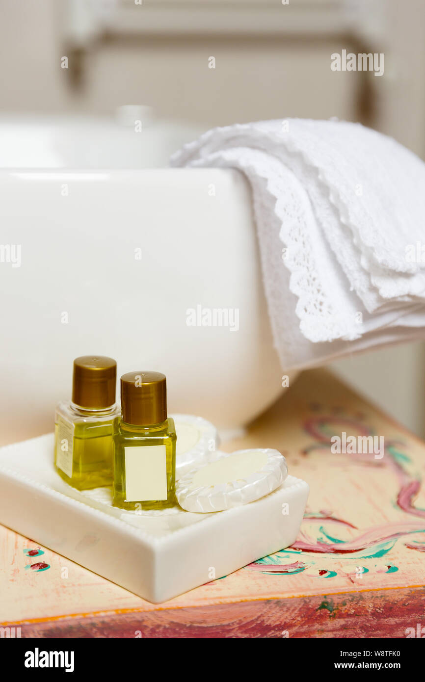 Table For Shapoo Shampoo table hi-res stock photography and images - Alamy