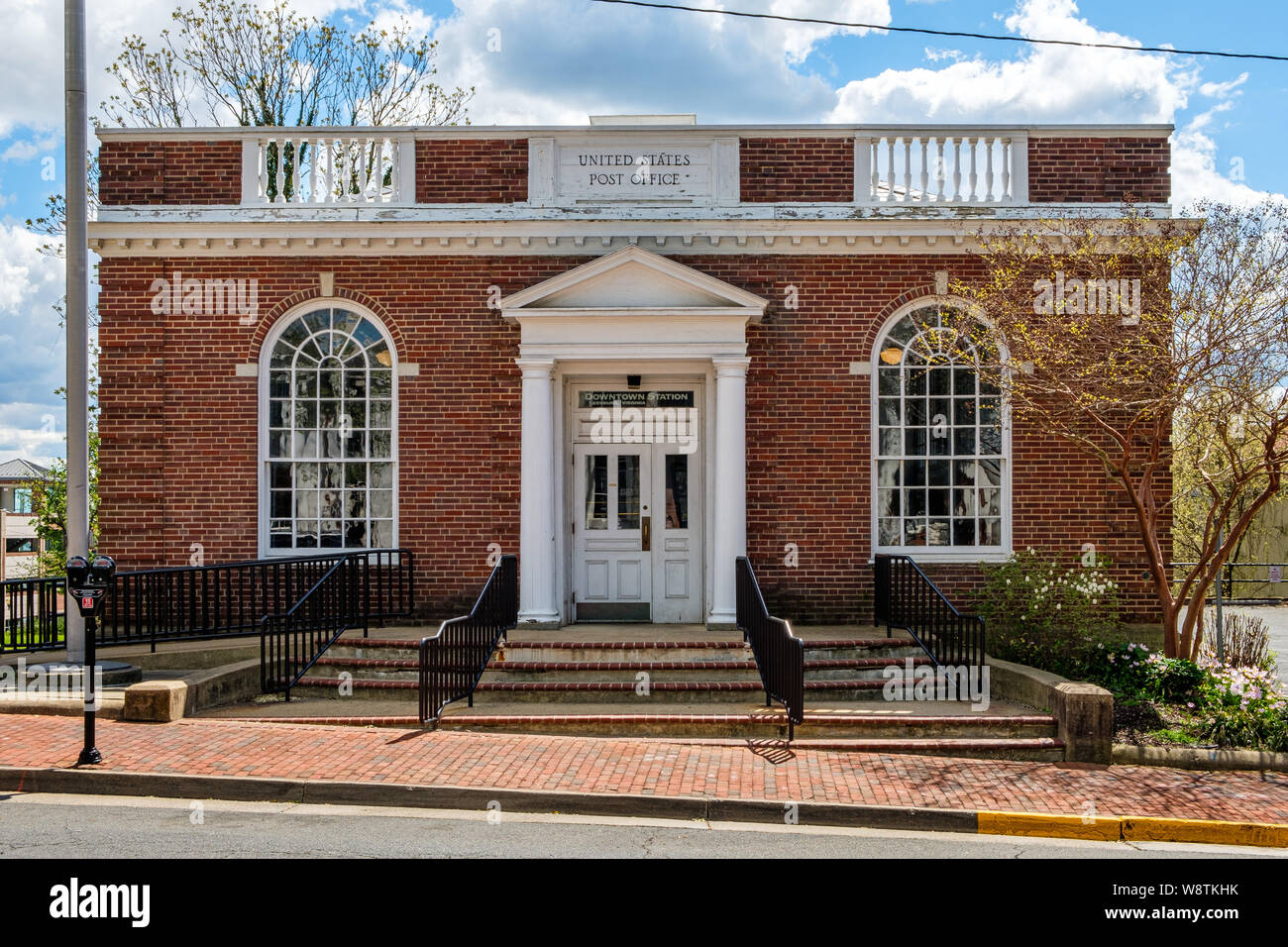 Top 71+ imagen post office market street Abzlocal.mx