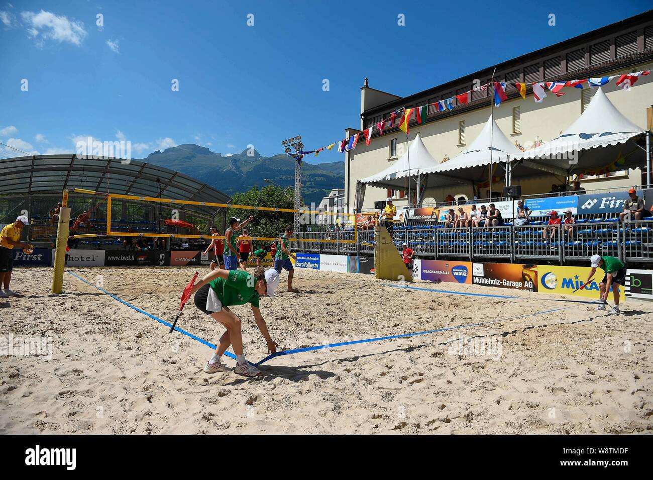 Vaduz, Liechtenstein. 10th Aug, 2019. FIVB BEACH VOLLEYBALL WORLD TOUR:  Vista general del campo central del torneio FIVB Beach Volleyball World  Tour Star 1, en Vaduz, Liechtenstein. (Foto: Bruno de Carvalho/Cordon Press)