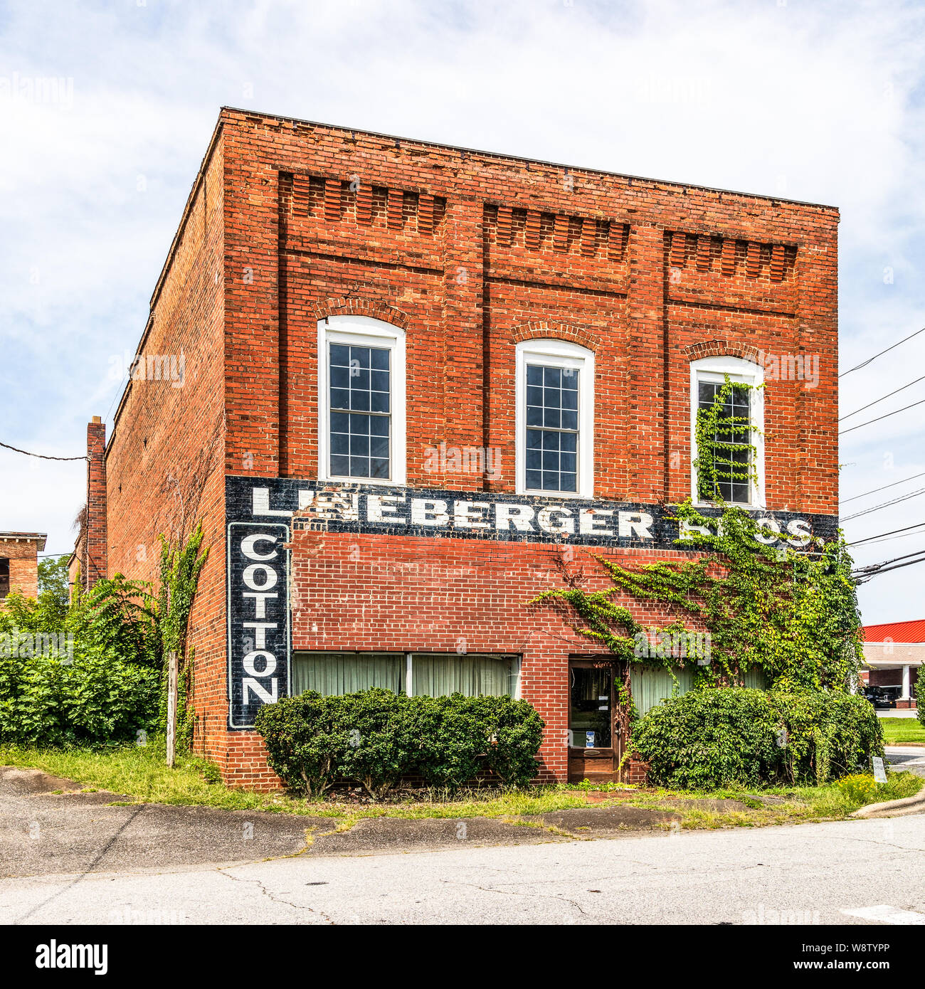 Historic mill building hires stock photography and images Alamy