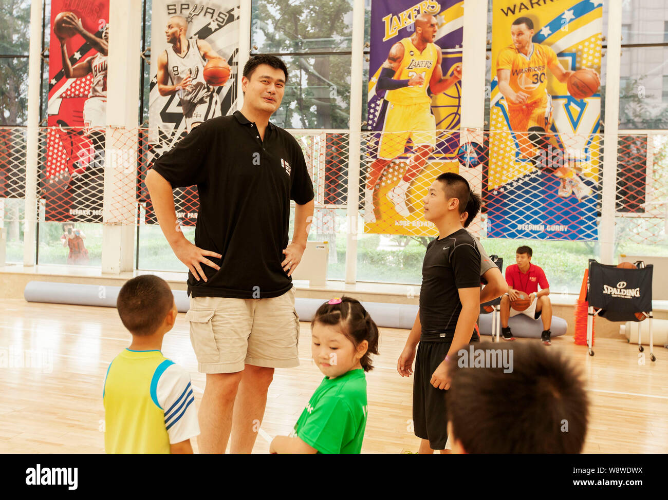 Retired Chinese basketball star Yao Ming, tallest, smiles as he talks ...