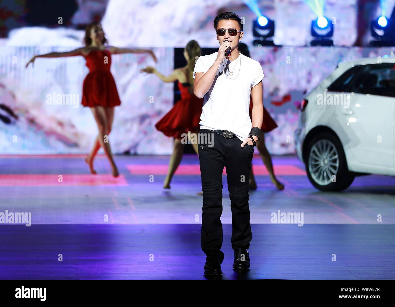 Hong kong singer nicholas tse hi-res stock photography and images - Alamy