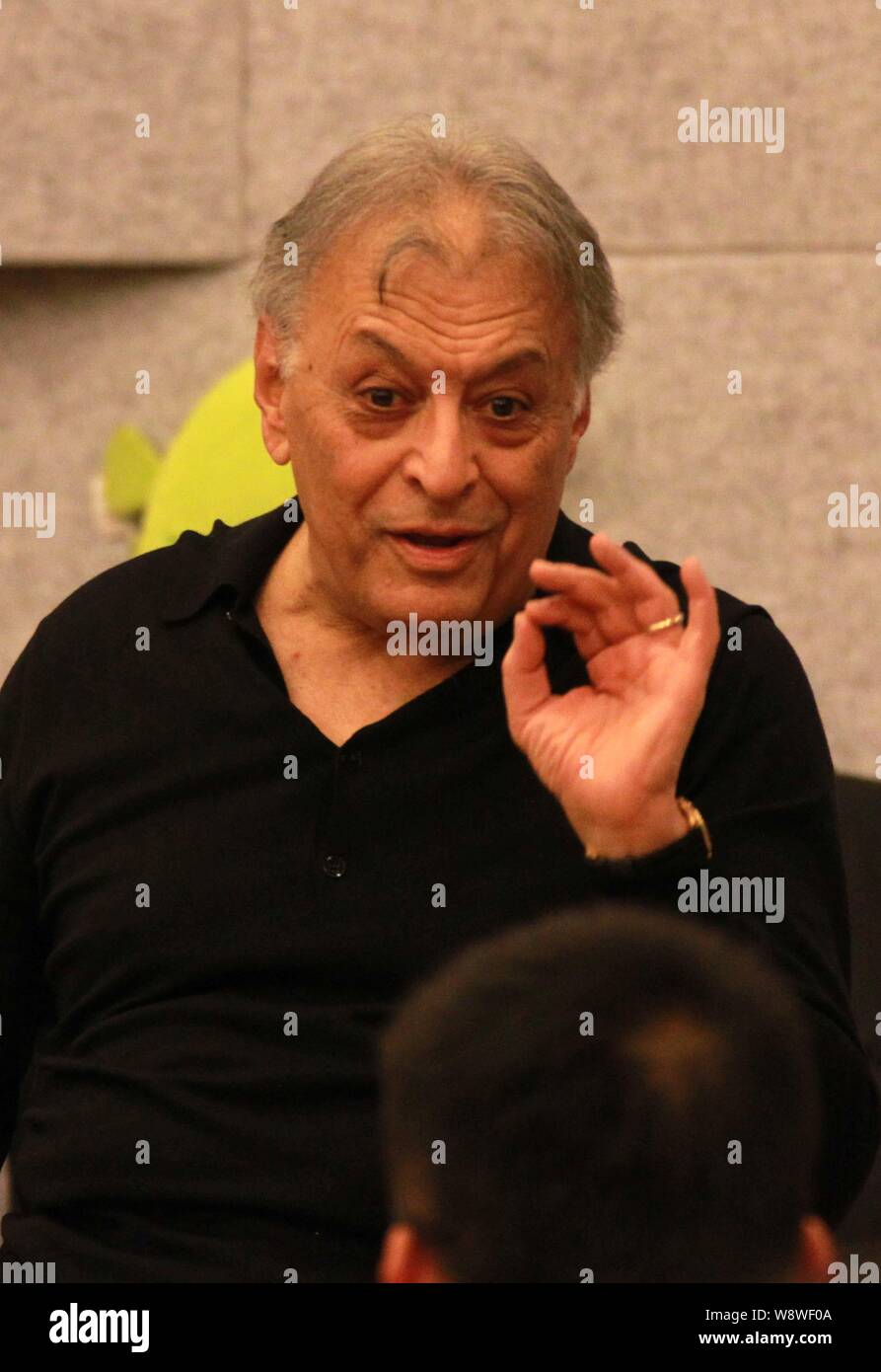 Zubin Mehta Concert High Resolution Stock Photography and Images - Alamy