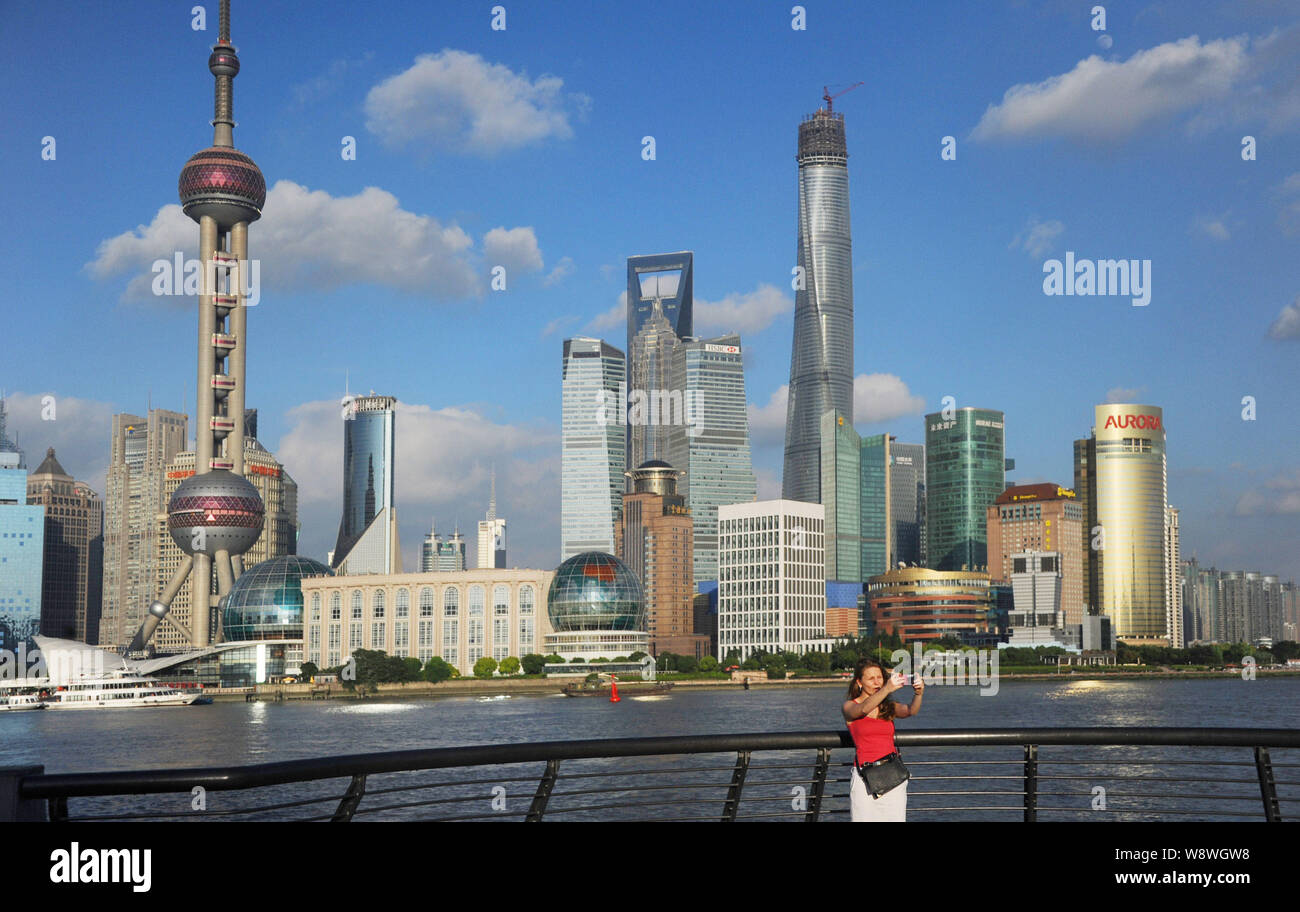 --FILE--Skyline of Huangpu River and the Lujiazui Financial District ...
