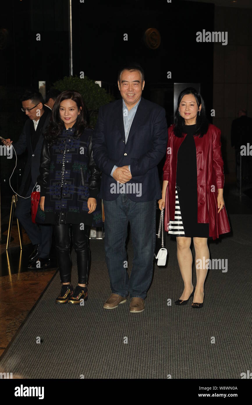 From left wife hi-res stock photography and images - Page 55 - Alamy