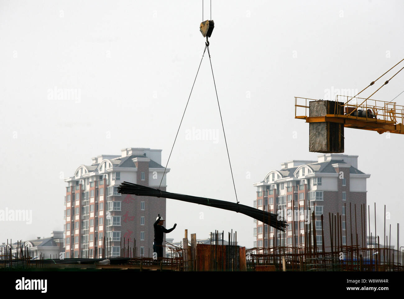 Lift bars hi-res stock photography and images - Alamy