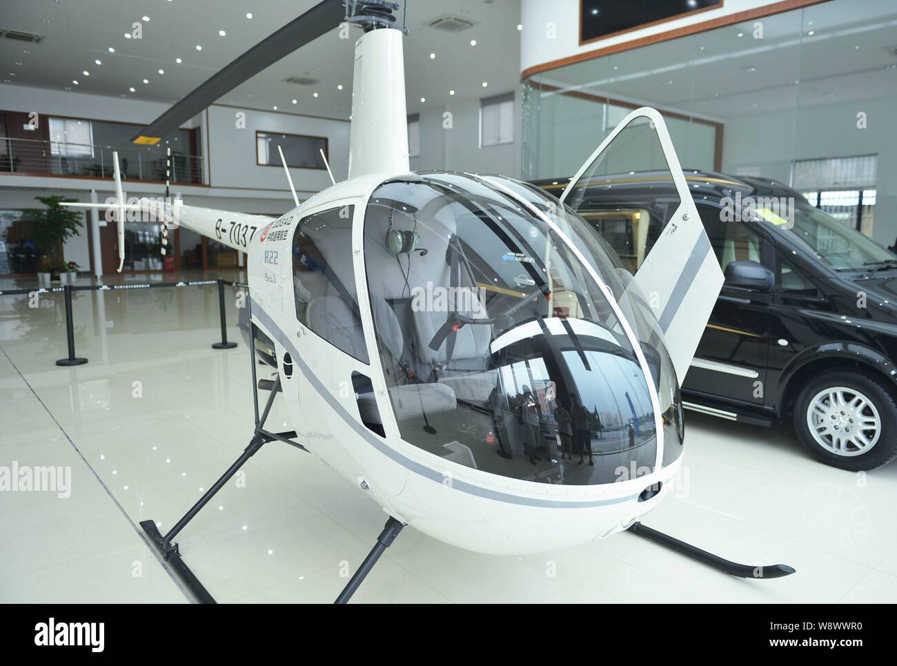 An R22 Beta O Helicopter Manufactured By Robinson Helicopter Co Is For Sale At A Car Dealership In Hangzhou City East Chinas Zhejiang Province 11 A Stock Photo Alamy