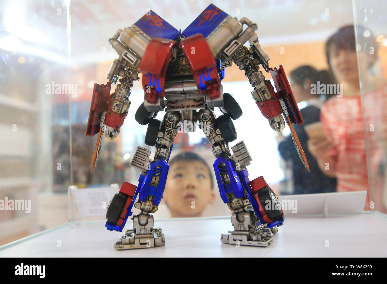 Transformer toy hi-res stock photography and images - Alamy