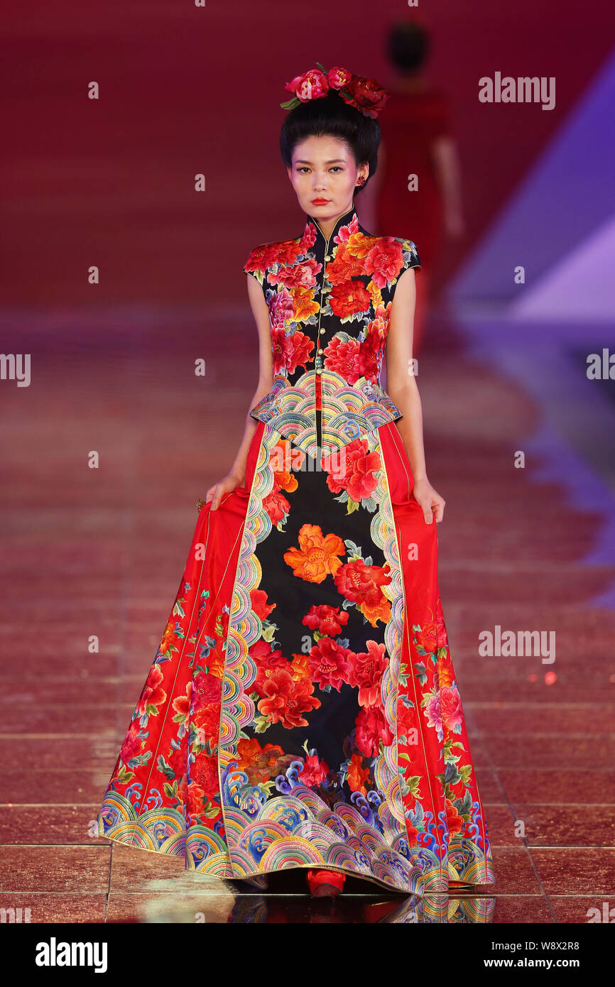 Chinese wedding dress designer best sale