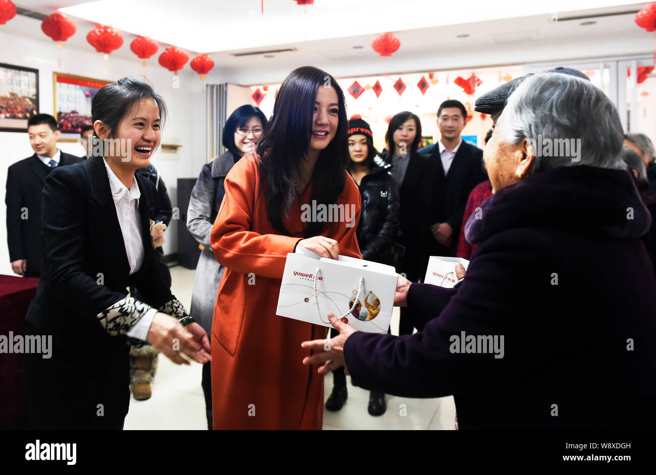 gift for elderly woman in nursing home