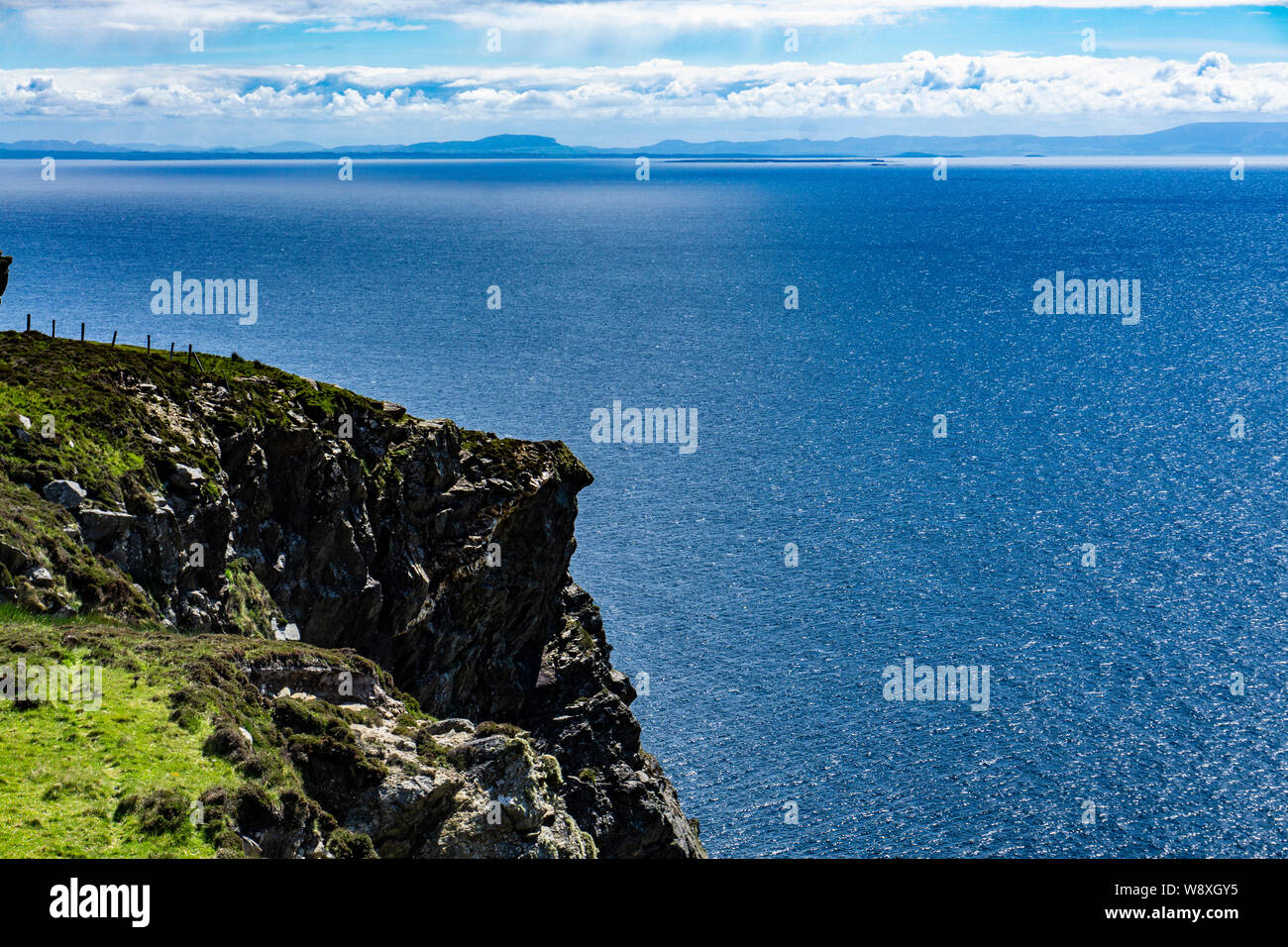 ocean cliffs in northern ireland Stock Photo Alamy