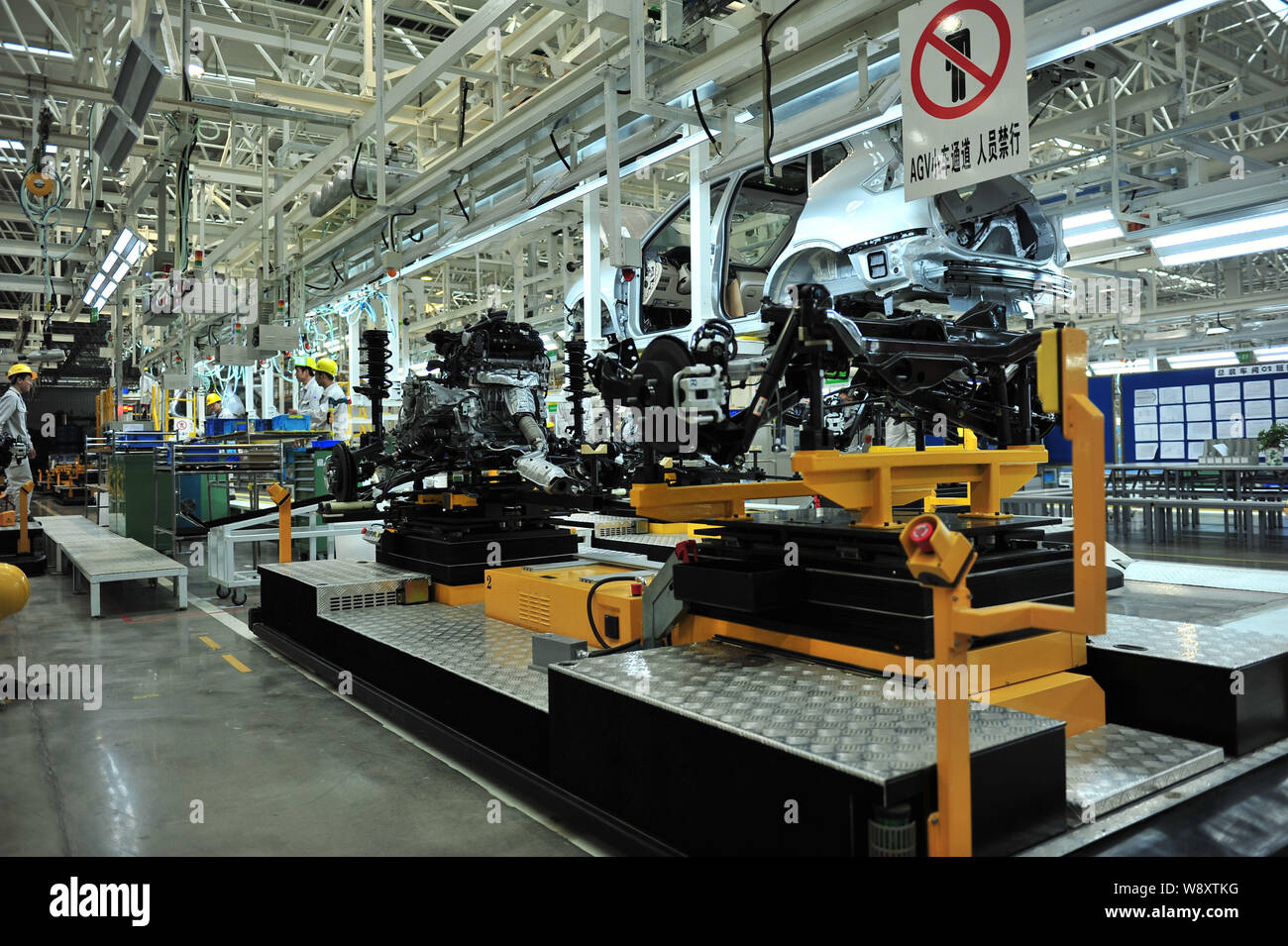 Dongfeng nissan hires stock photography and images Alamy